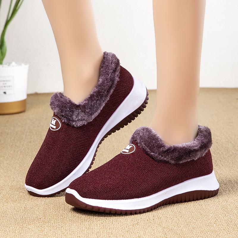 Women's Winter Velvet-Lined Non-Slip Soft Sole Shoes