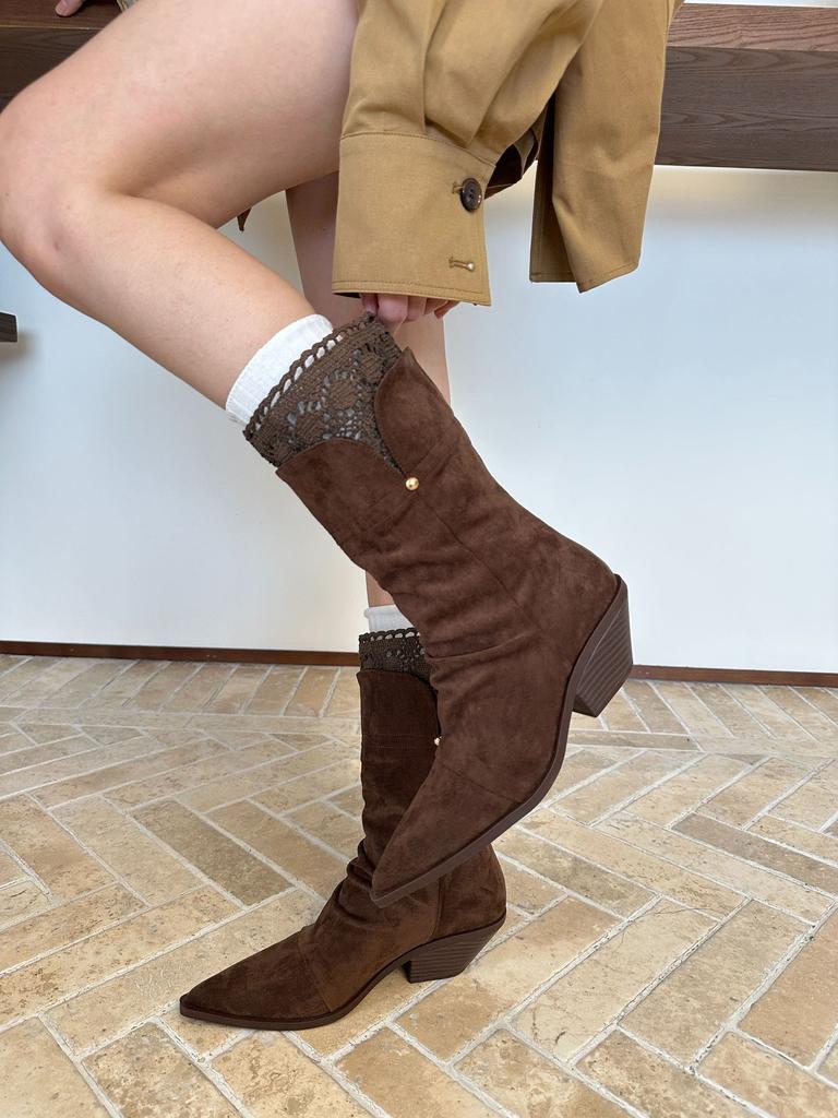 Pointed Boots 2025 Autumn and Winter New Pleated Stacking Boots Retro Lace Edge Thick Heel Western Cowboy Boots