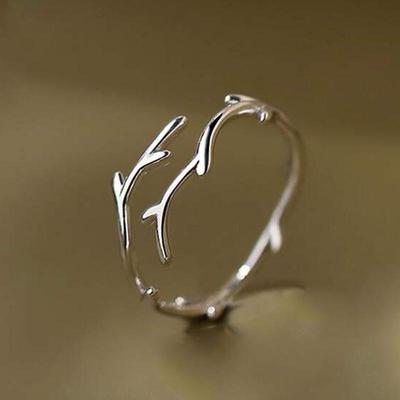 Cao Shi Minimalistischer Verstellbarer Baumzweig-Ring für Damen
