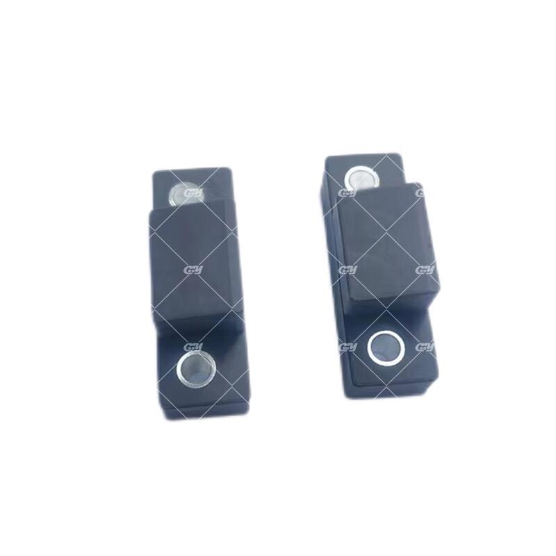 Dongfeng Mengshi EQ2050 Engine Cover Side Buffer Block
