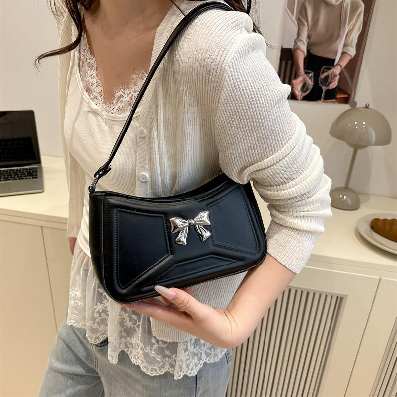 French Niche Bow Underarm Bag 2025 New Personalized Korean Shoulder Bag Summer Foreign Commuter Baguette Bag