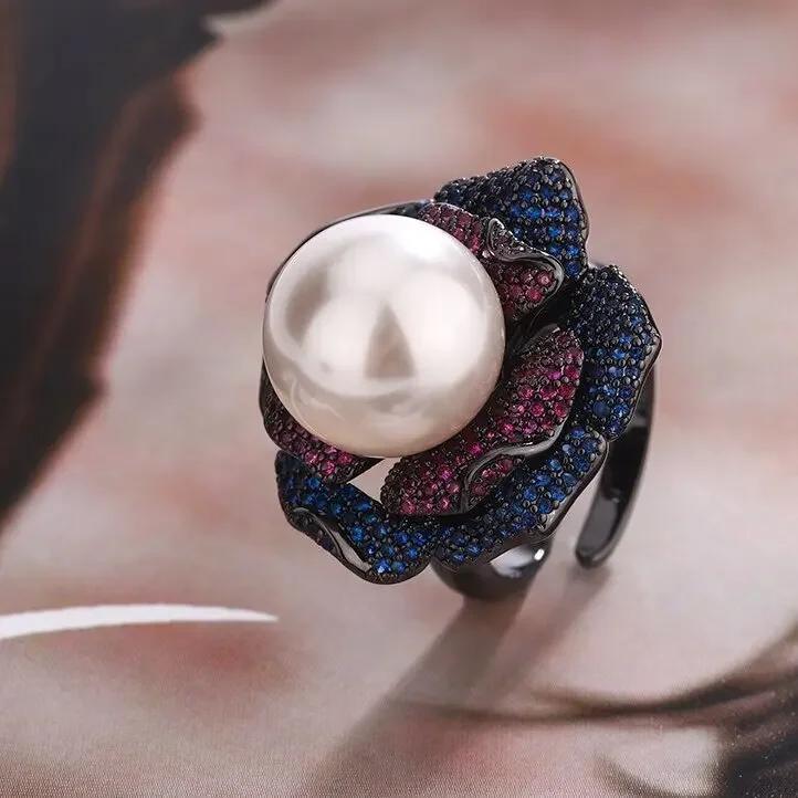

Adjustable Grey Gold Pearl and Sapphire Crystal Ring Luxurious Statement Ring with Bold Design for Modern Elegance Women Jewelry Adjustable белый
