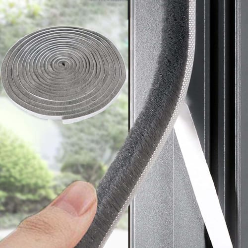 

Wide-ranging, long-pile mohair tape with double-sided tape for gaps, insect repellent, screen doors, entrance doors, windows, and sashes. Gray. 10m lo