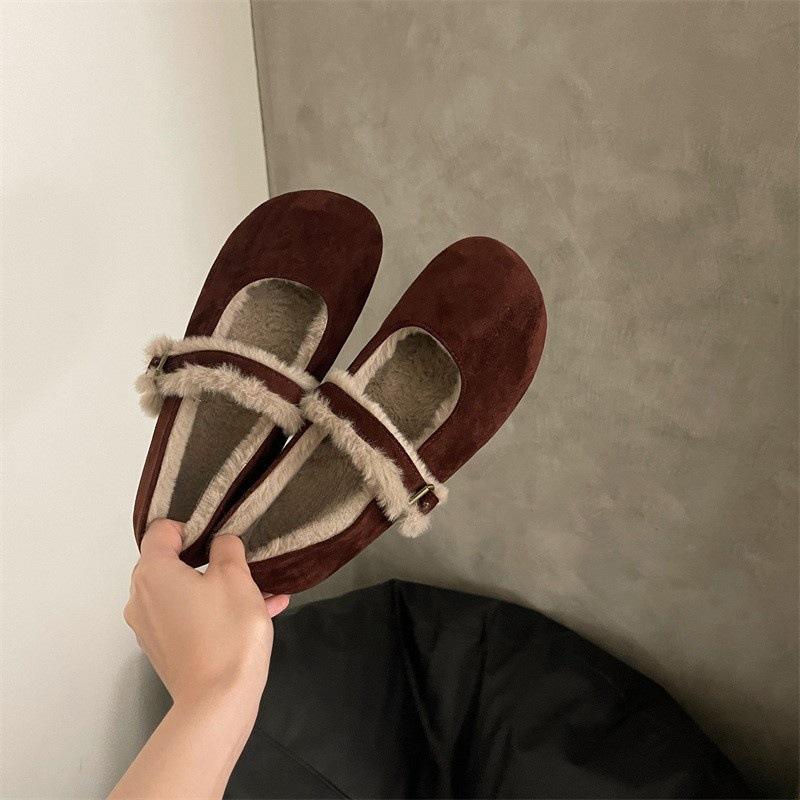 

Легкий вечірній бриз оксамитові туфлі Мері Джейн жіночі 2024 осінь та зима нові нішеві замшеві туфлі-човники зі спідницями туфлі Мао Мао 40