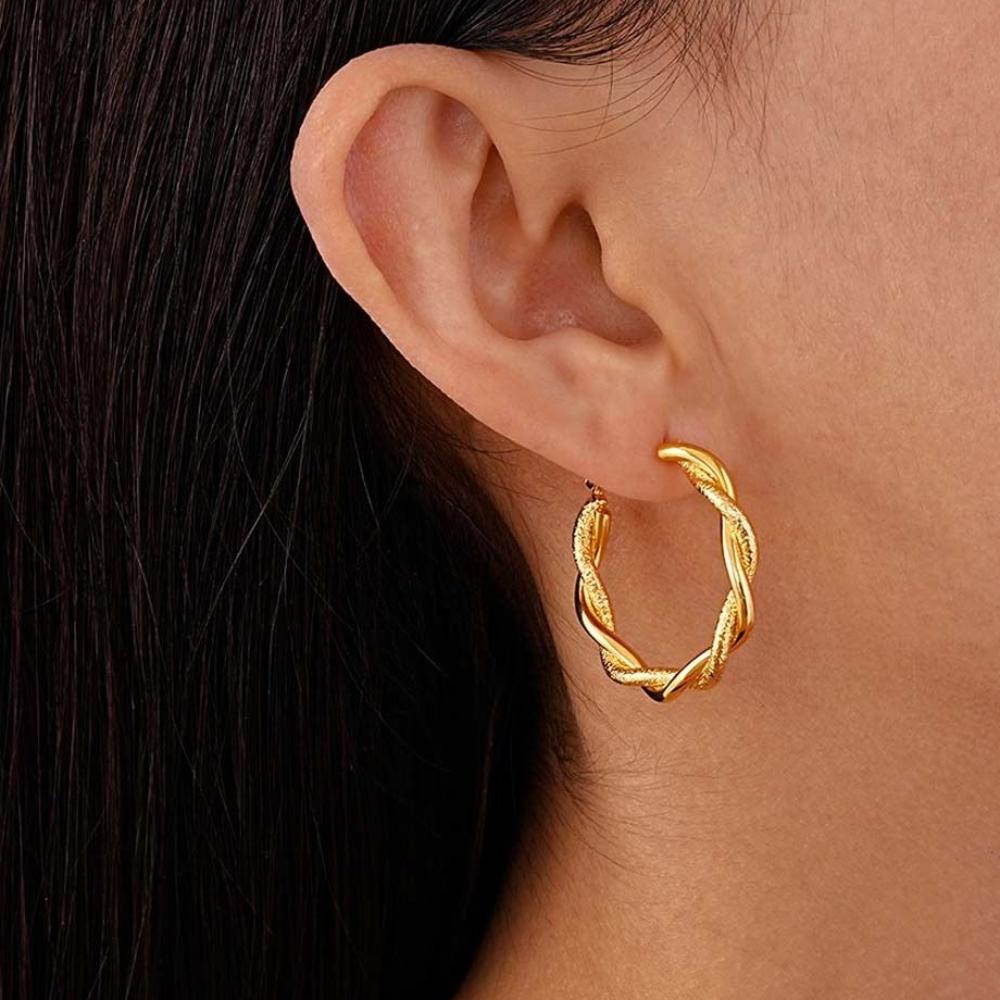 Temperament Women Metal Earrings Twisted Geometric Circle Stud Earrings  Wedding Party
