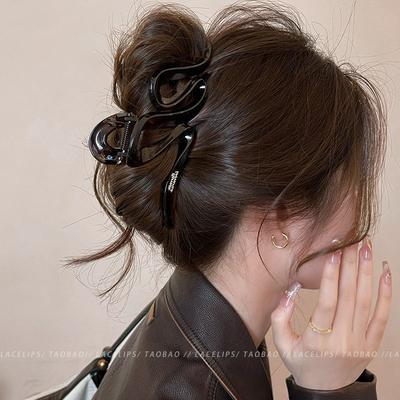 Early Autumn Elegant Niche Design Hair Claw Large Size Luxury Shark Clip Fashion Women Hair Styling Hair Accessories