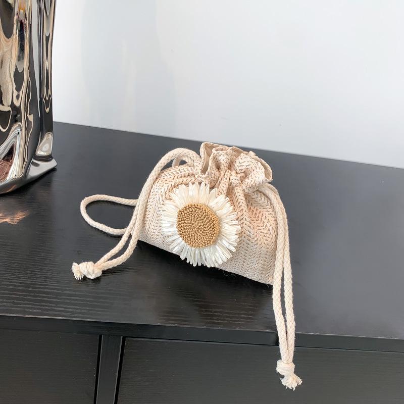 Summer Straw Beach Women's Bag 2025 New Trendy Fashion Woven Bag Girl Versatile Casual Woven Bag