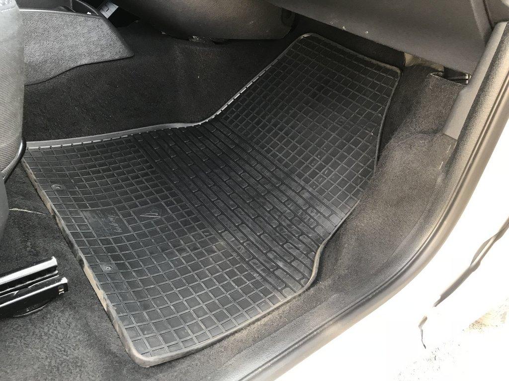 Rubber Mats (Stingray) 2 Pcs, Premium - No Smell Rubber for Renault Kangoo 2008-2020