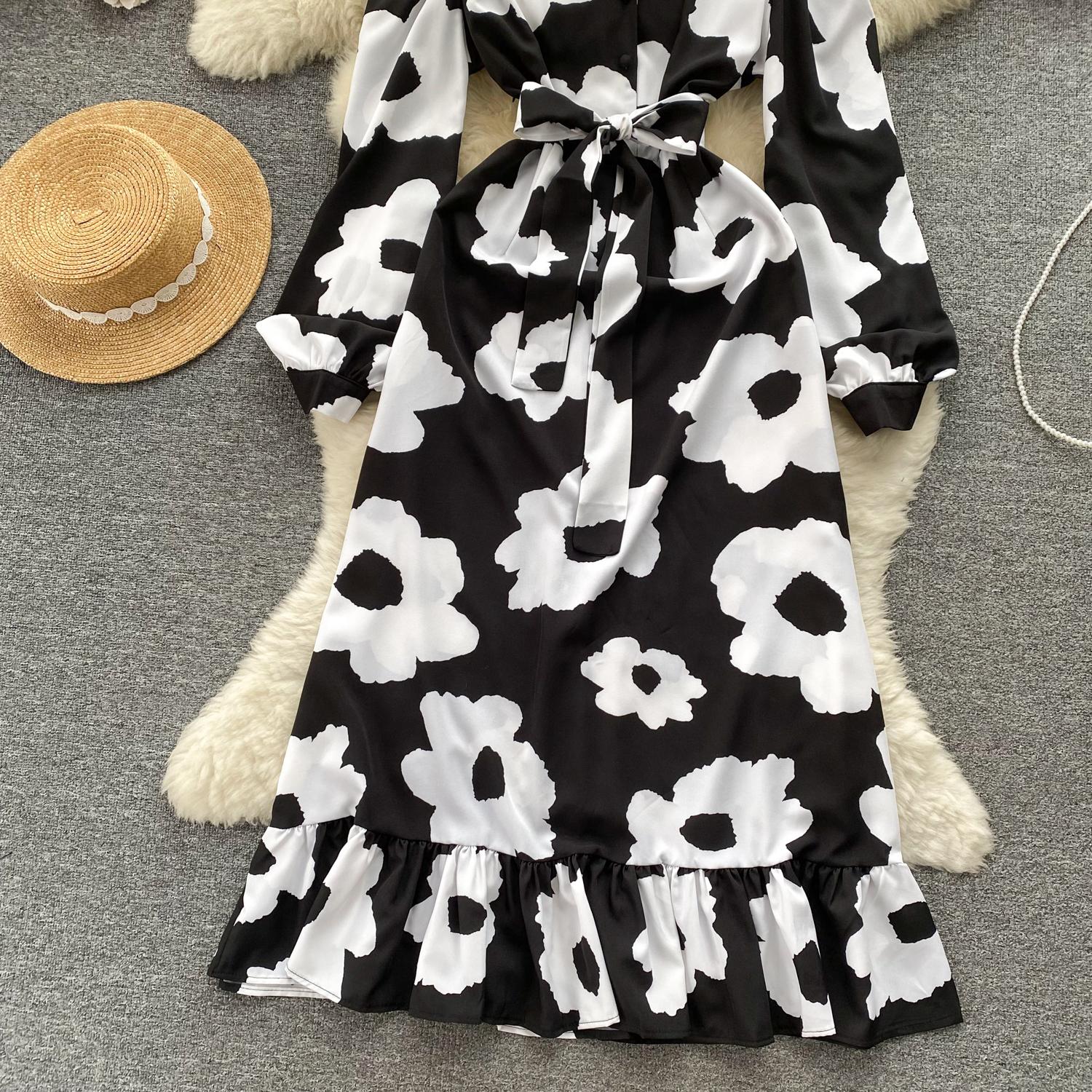 Модное женское платье с цветочным принтом — фото 14