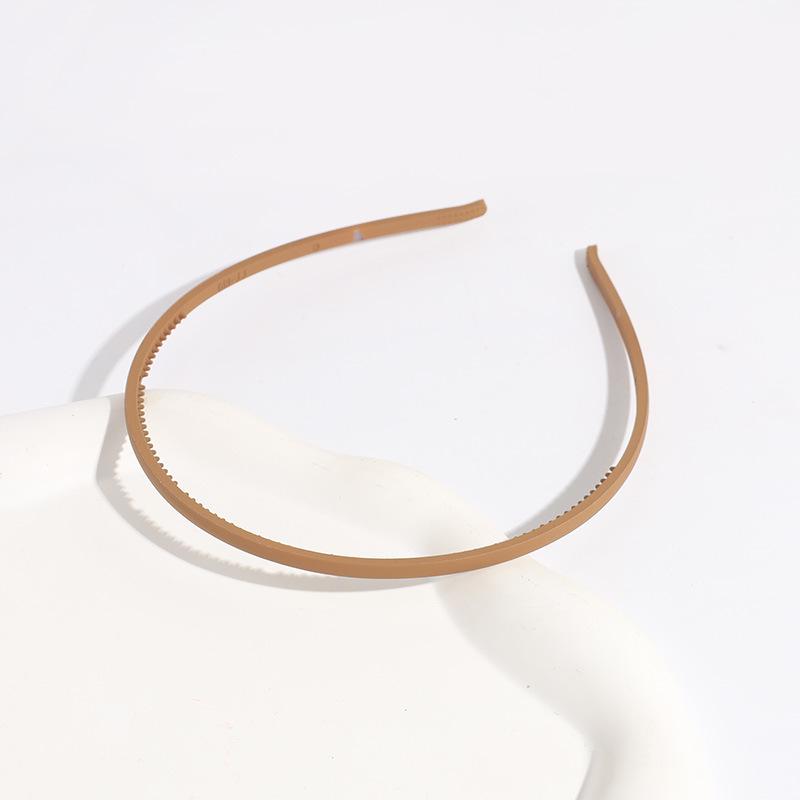 5mm Frosted Plastic Headband for Girls: Creative, Solid Color, Thin Edge with Teeth, Non-Slip, Versatile Hair Accessory