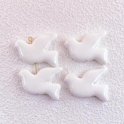Gołąb Pokoju Ceramiczne Ptaszki Koraliki Kształt Ptaka DIY Naszyjnik Kolczyki Akcesoria Biżuteryjne Zawieszki Luźne Koraliki Do Rękodzieła