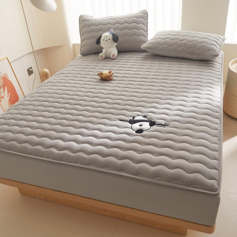 Cute Panda Embroidery Mattress Cover Soft Quilted Bed Pad Protector for Kids Girls Autumn Winter Fitted Sheets with Deep Pocket