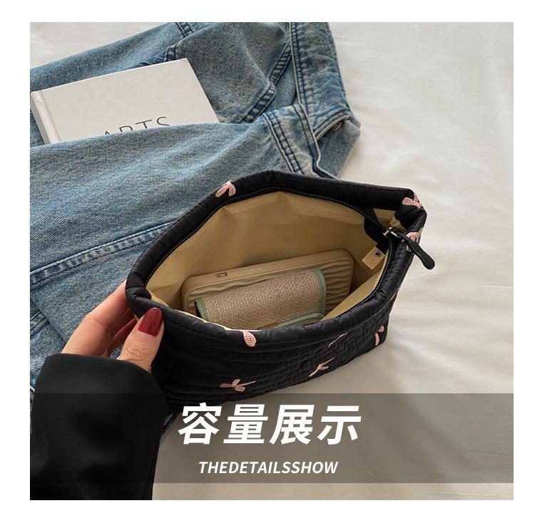 Women's Makeup Bag for Women and Girls Bow Organizer Bag with Zipper Travel Toiletry Bag Makeup Pouch Travel Essentials