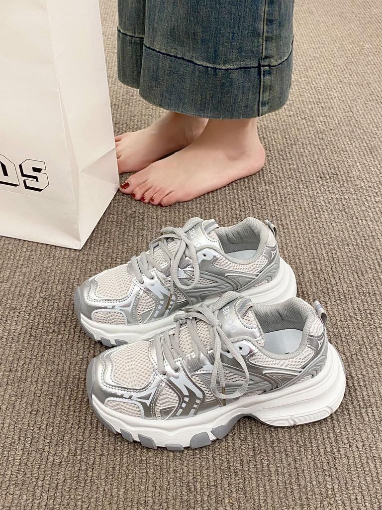 Atmungsaktive Mesh-Schuhe mit weicher Sohle 2025 Frühling und Sommer dünne, dicksohlige Sport- und Freizeitschuhe trendige Damen-Sportschuhe mit dicker Sohle