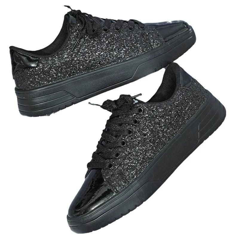 Mode Neuer Trend Lässige Schuhe mit dicker Sohle Glänzende Oberfläche Mode Damen Schuhe Low Top Schnürschuhe Flache Sohle Paar Sportschuhe Sneaker