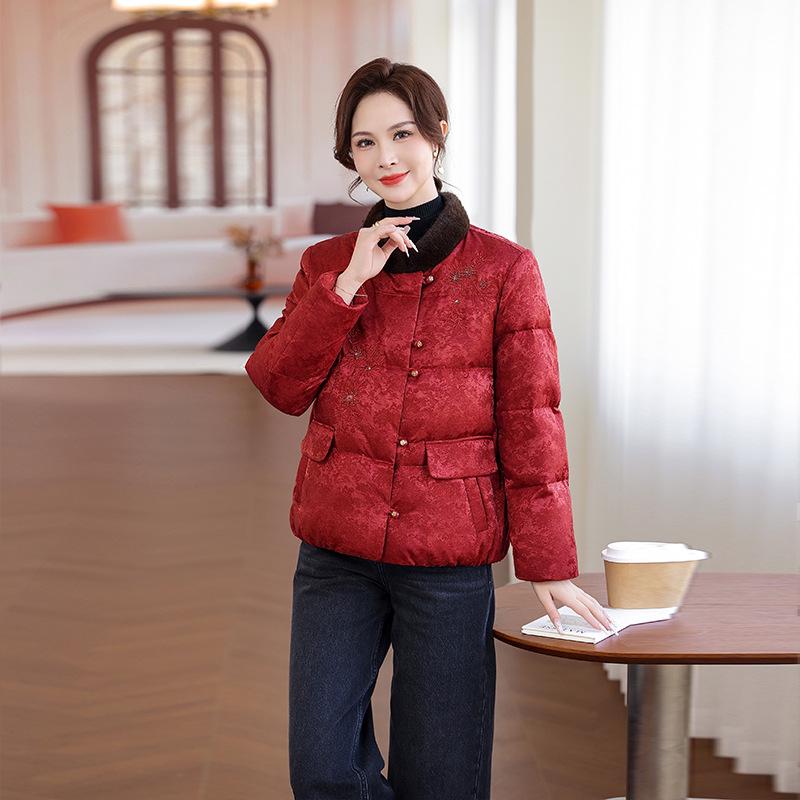 

Chic Winter Down Jacket for Mothers - Chinese Zodiac Style 4XL (150-165 jin) 132 червоний