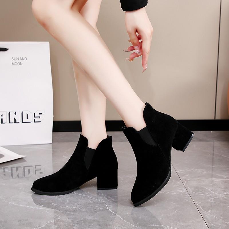Coarse Heel Martin Boots Women's Autumn and Winter New High Heel Pointed Short Boots British Style Large Size Fashion Chelsea Boots