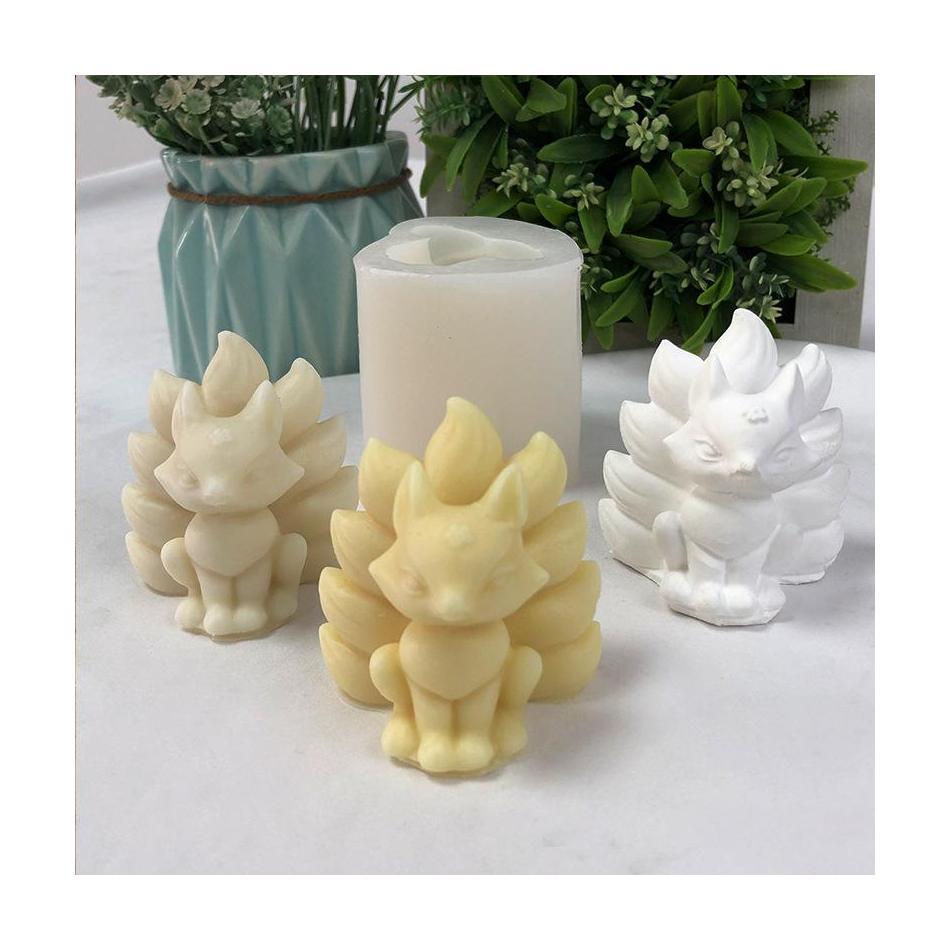 1 PcsFoxes Candle Silicone Mold Handmade Desktop Decoration Gypsum Epoxy Resin Aromatherapy Candle Silicone Mould