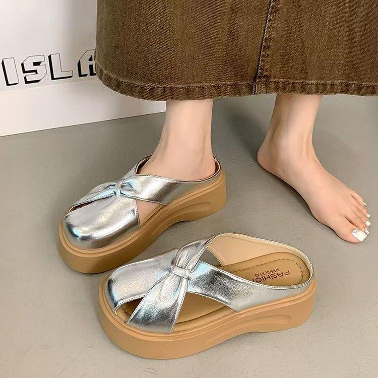 Thick-soled hollowed-out bag head half slippers, new small high-end cool slippers for summer wear and New Year's wear