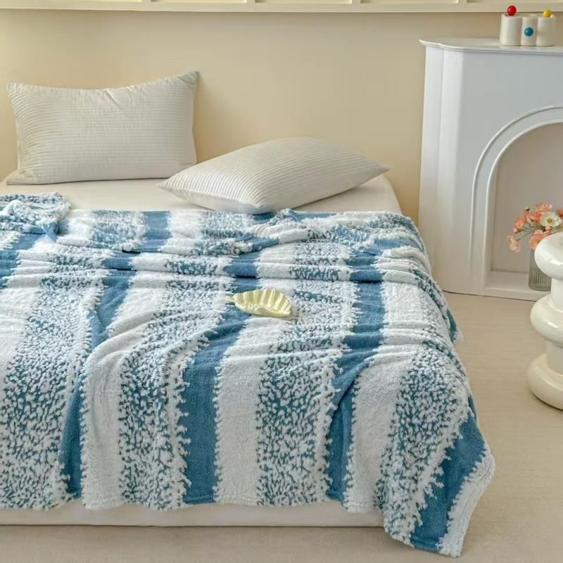 Snowflake Striped Wool Throw Blanket Soft and Warm for All Season Use Sofa Cover Plush Office Nap Blanket Skin Friendly Home Decoration