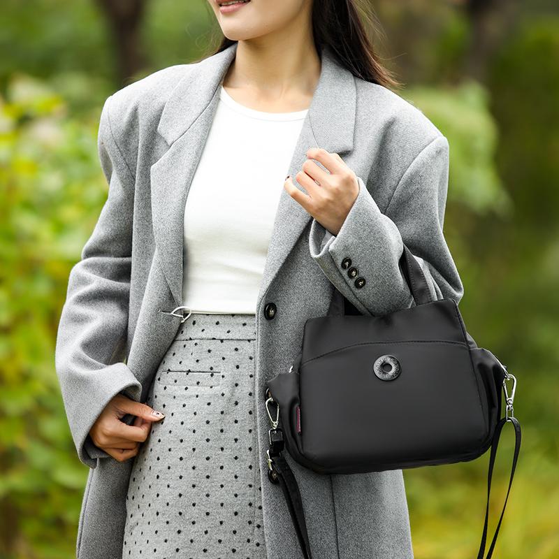 Water-resistant Nylon Handbag Women's Lightweight Multi-compartment Large Capacity Shoulder Bag