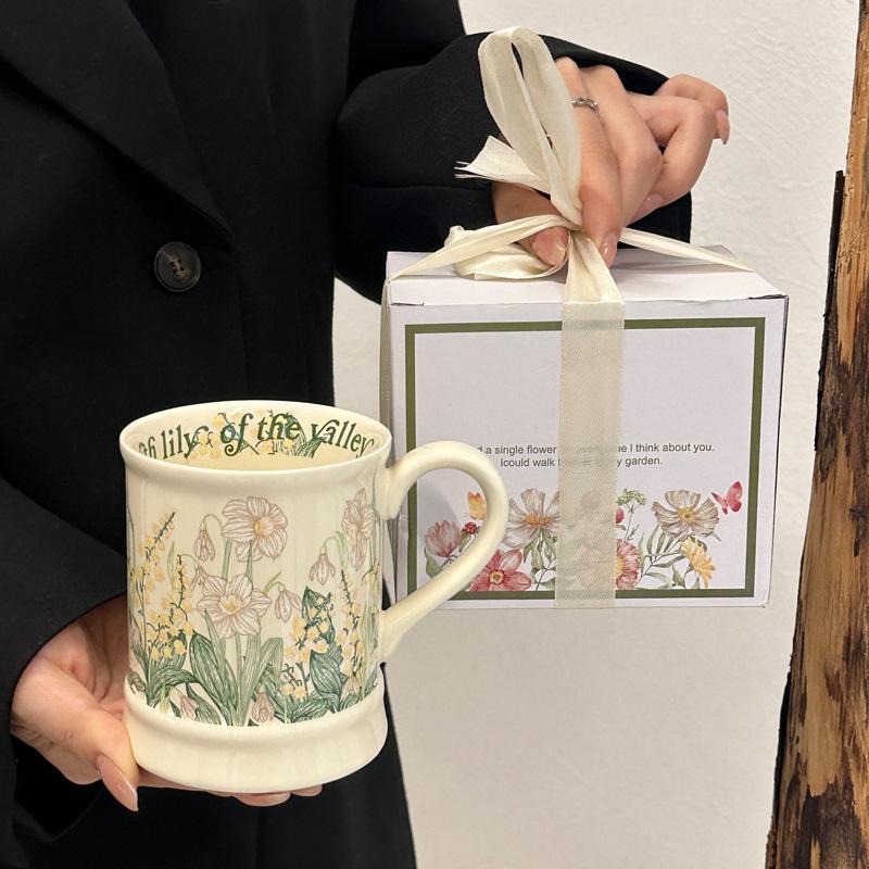 

Birthday gift for girls, high-value coffee cup set, office ceramic water cup, high-end souvenir box. 301-400ml