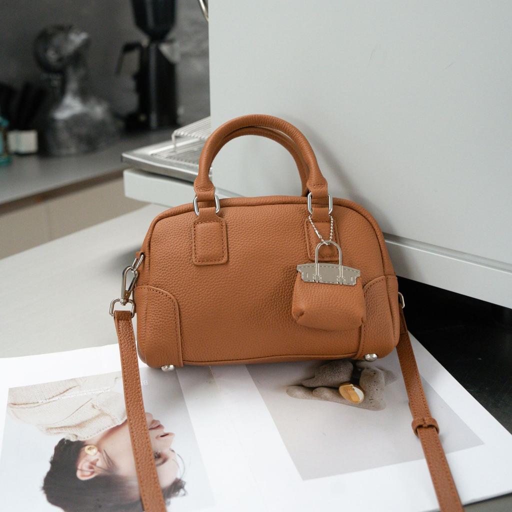 Cowhide Shoulder Women's Bag Large Capacity Portable Commuter Jewelry Fashionable Versatile Simple Zipper Tote Bag Genuine Leather