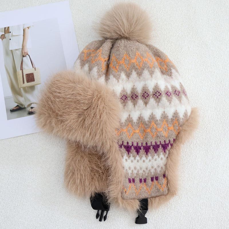 Chapeau d'hiver épais en polaire pour femmes, protection contre le froid et chaleur, protection des oreilles, chapeau en laine avec pompon, style ethnique, couleur, chapeau tricoté