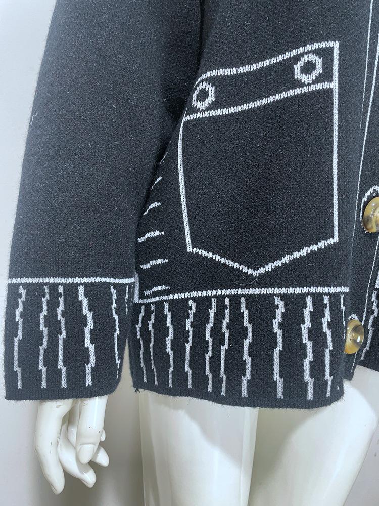 European & American Style Loose Color-block Knit Cardigan with Decorative Pockets for Women