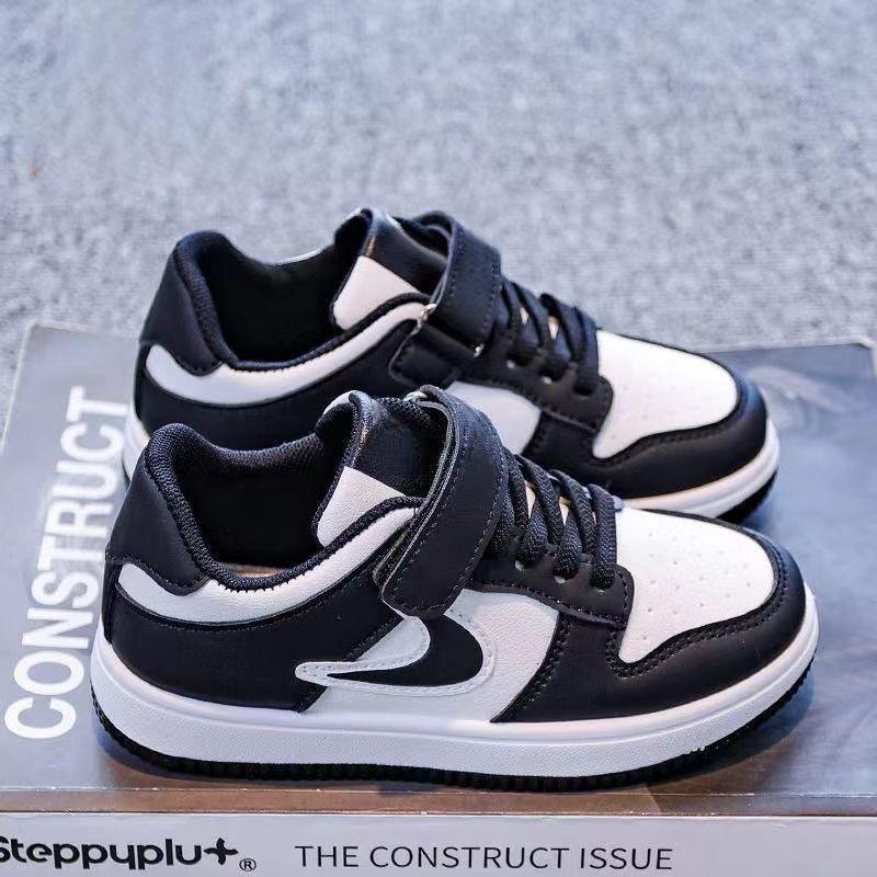 Girls Board Shoes Autumn 2025 New Boys Sports Shoes Children Soft Sole Breathable Girls Middle and Older Children Student Shoes Tide