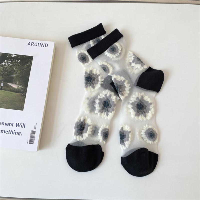 Crystal Silk Socks Women Summer Ultra-thin Transparent Nylon Long Socks Floral Embroidery Japanese Kawaii Cute Mesh Lace Socks