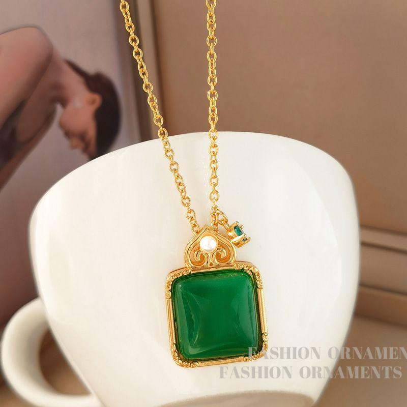 Welfare Fancy Accessible Luxury Spring/Summer New Arrival Earrings Necklace Fashion Elegant Vintage Earrings Trendy Niche Accessories