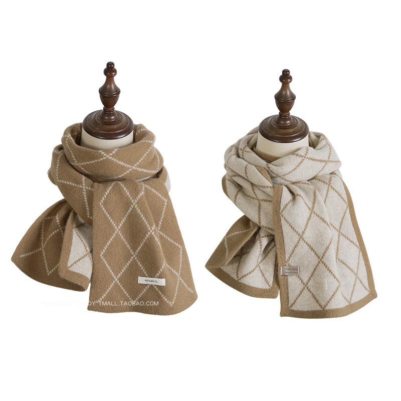 

Diamond shaped Checkered Wool Scarf for Women s Winter Warmth Long Knitted Two Color Versatile Scarf Student Korean Version Couple Style