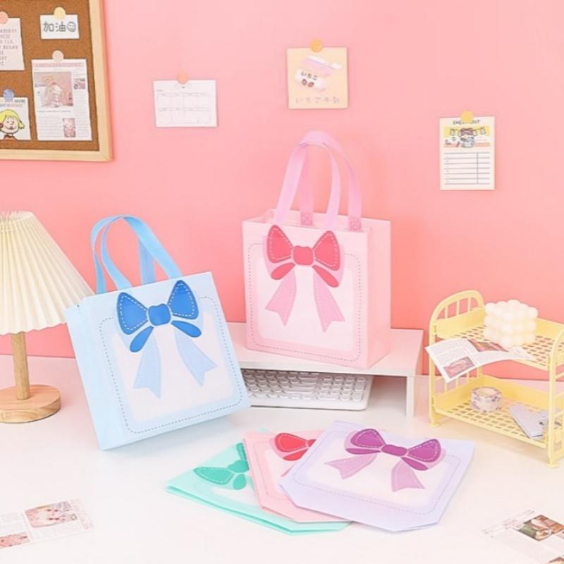 Non-woven Fabric Handheld Gift Bag Reusable Portable Shopping Tote for Presents Parties Decorative Durable Lightweight Carry Bag