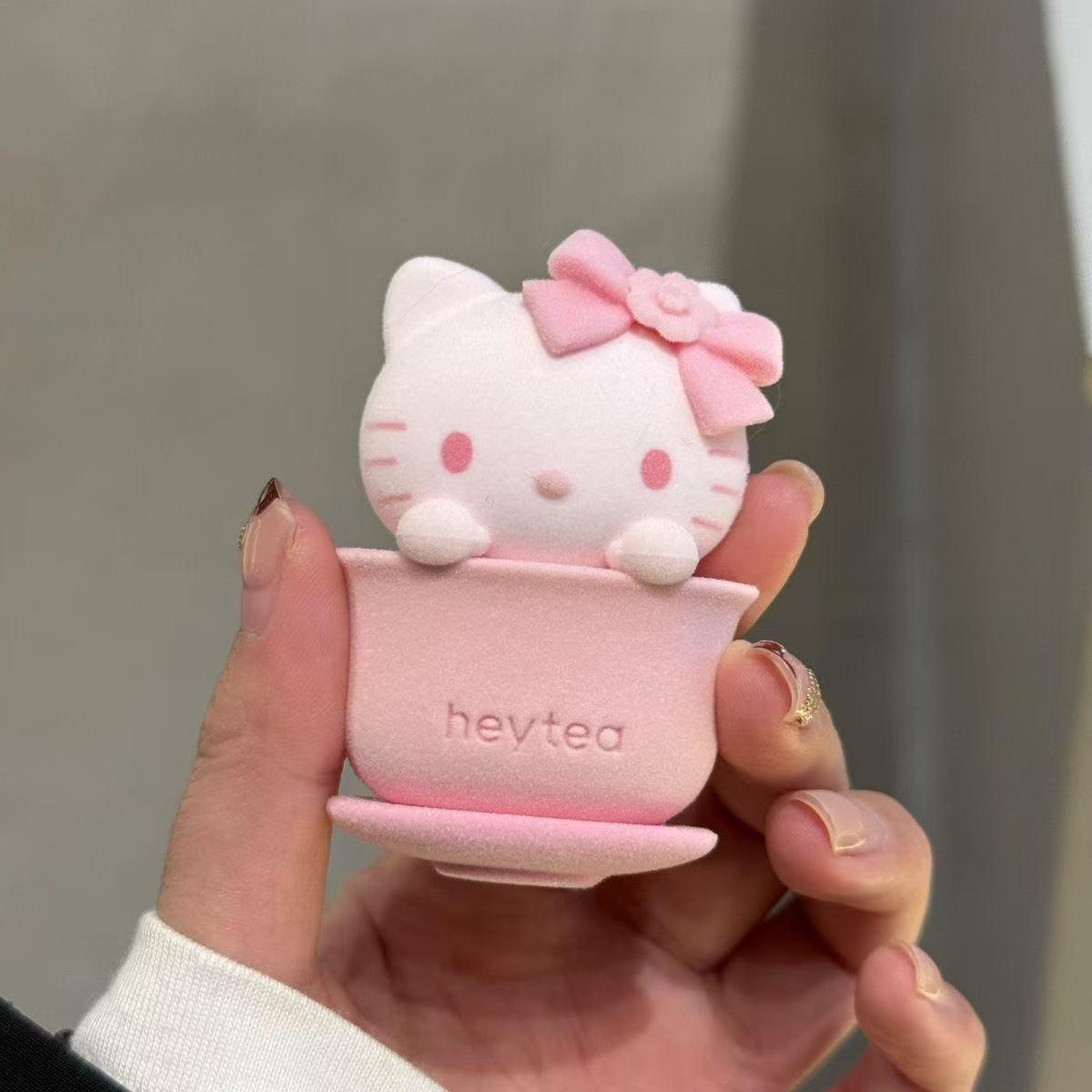 Heytea x Hello Kitty Plush Keychain Doll 10 cm