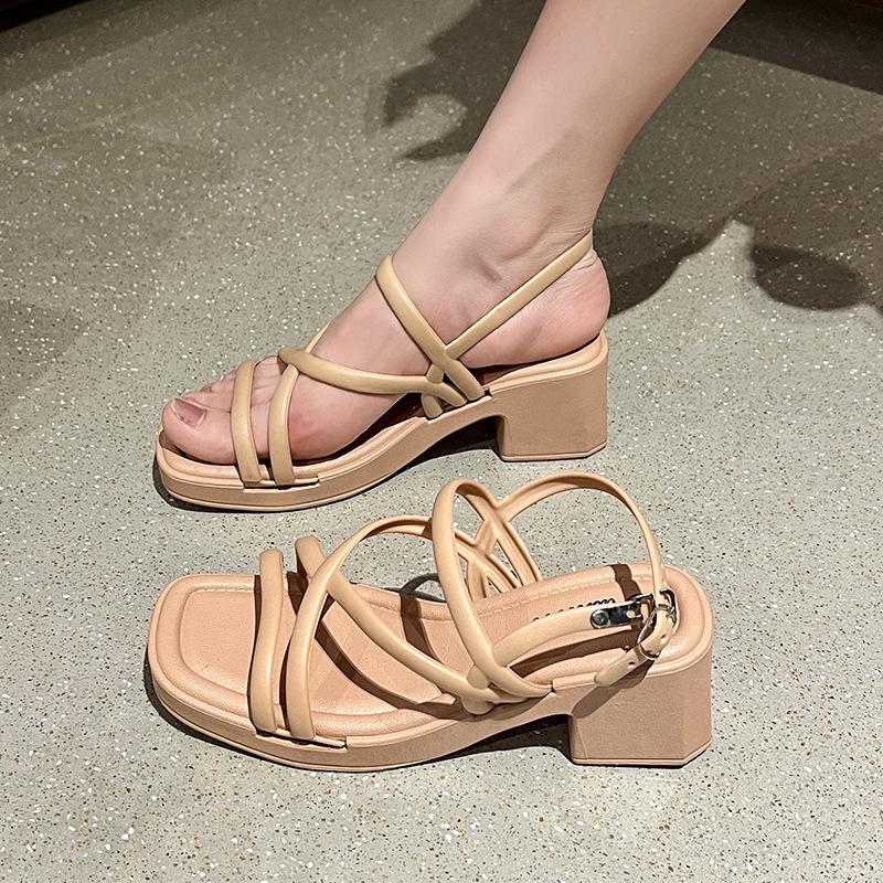 Southeast Asia Women’s Chunky Heel Summer Sandals: Versatile Outdoor Beachwear