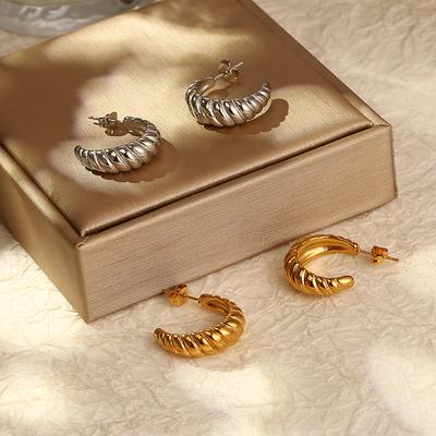European and American Fashion Retro Stainless Steel Croissant Earrings, Women's Trend Simple Plating 18K Non-fading Earrings