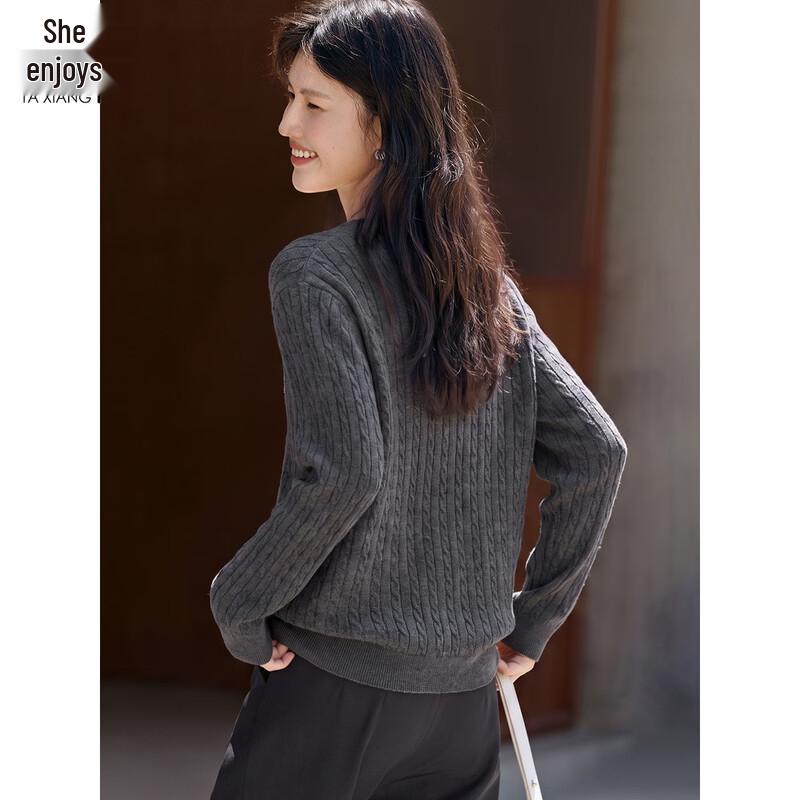 Women's Round Neck Cable Knit Cardigan