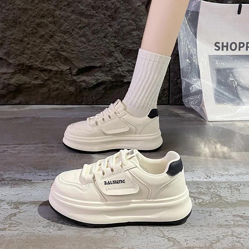 Casual Woman Shoe Round Toe Female Platform Autumn Dress 2025 New Breathable Small Winter  Flat Shoes Women Sneakers Women