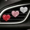 Kreativer herzförmiger Strass Auto Aromatherapie Clip Klimaanlagen Luftauslass Parfüm Dekor Autozubehör