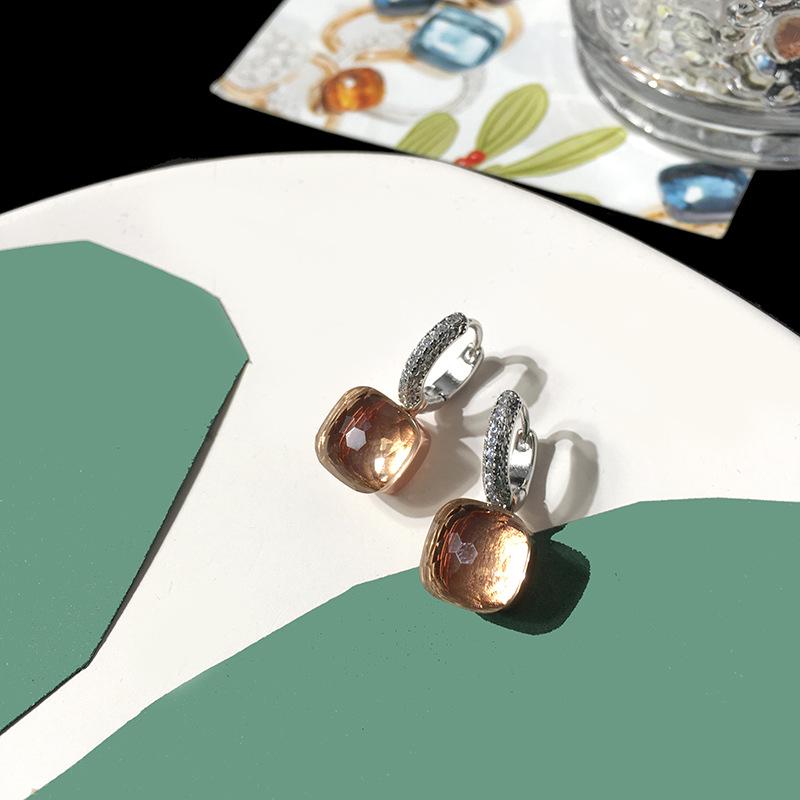 Náušnice puzetky z křišťálu a stříbra S925 ve stylu celebrit – Houbová hlavička s kamenem čtvercového tvaru v barvě bonbónu, zdobená diamanty