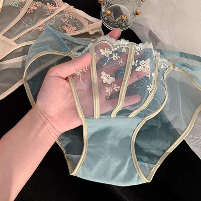 French Court Embroidery Lace Women's Underwear Breathable Sexy Comfortable Soft Mesh Quick Drying Triangle Pants Low Waist Embroidery