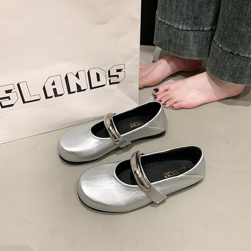 French red single shoes women's 2025 spring and summer new one-pedal small leather shoes with skirt shallow mouth flat heel Mary Jane