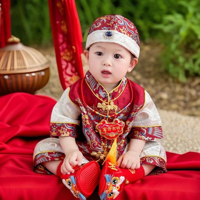 Summer Baby Boy Birthday Tang Suit with Crown for Zhou Ceremony