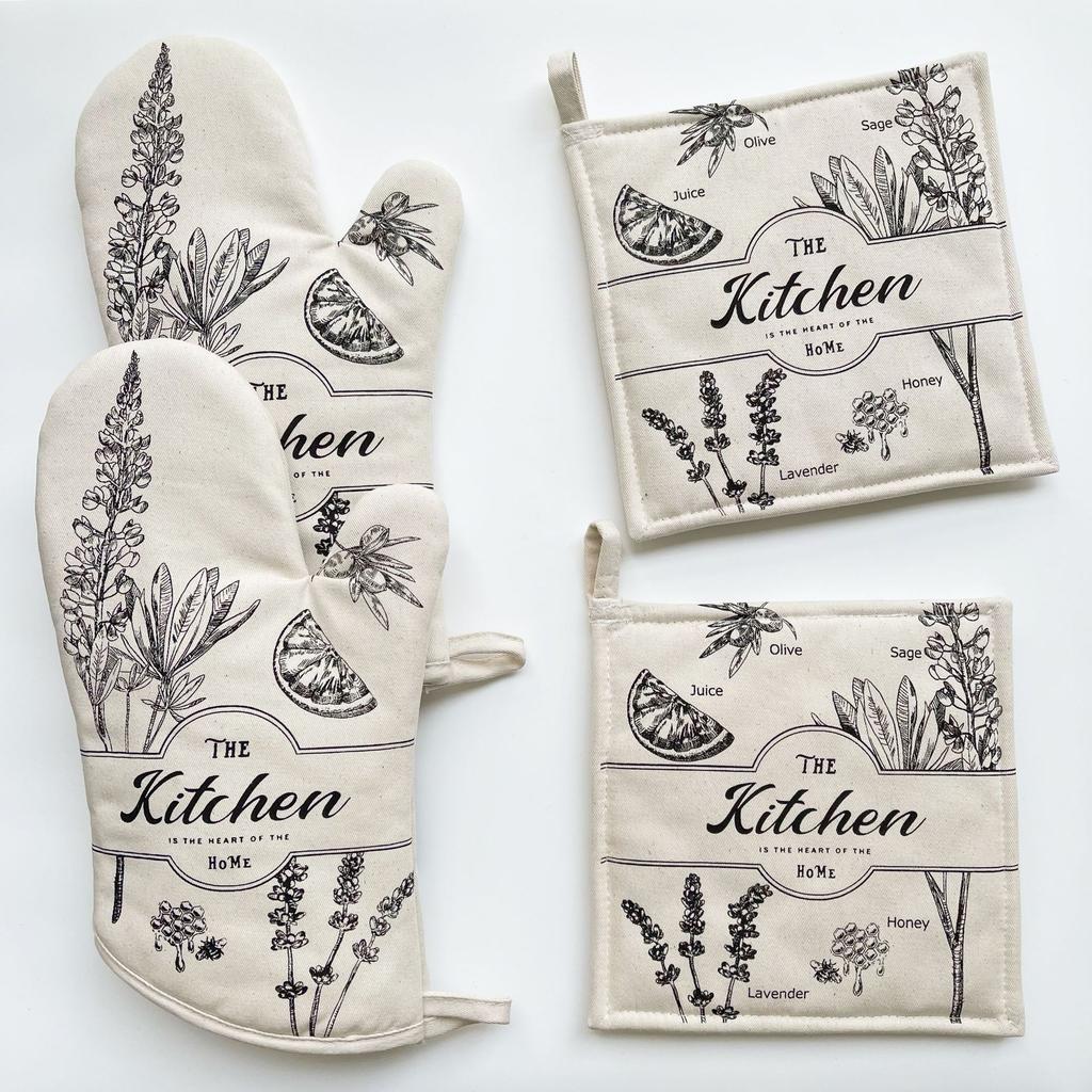 Vintage Oven Gloves Insulation Mat Kitchen Set