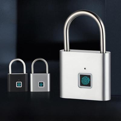 Intelligentes Fingerabdruck-Vorhängeschloss für den Außenbereich, wasserdicht und rostfrei. Elektronisches, diebstahlsicheres Passwortschloss für Türen und Schränke.
