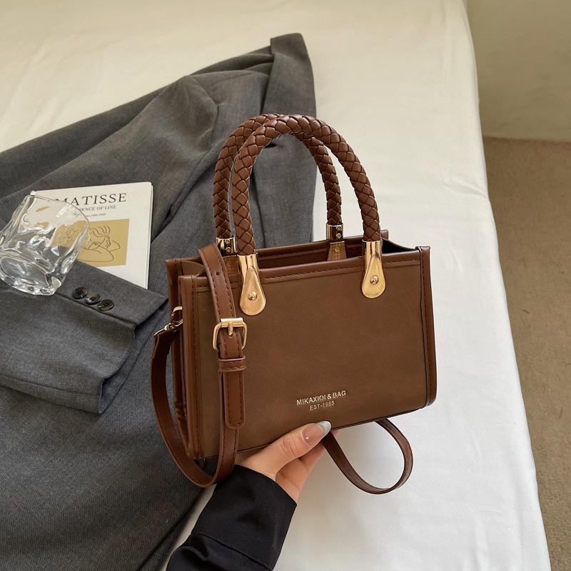 Today's Popular Bag Women's New Versatile Simple Messenger Small Square Bag Texture Portable Shoulder Women's Bag