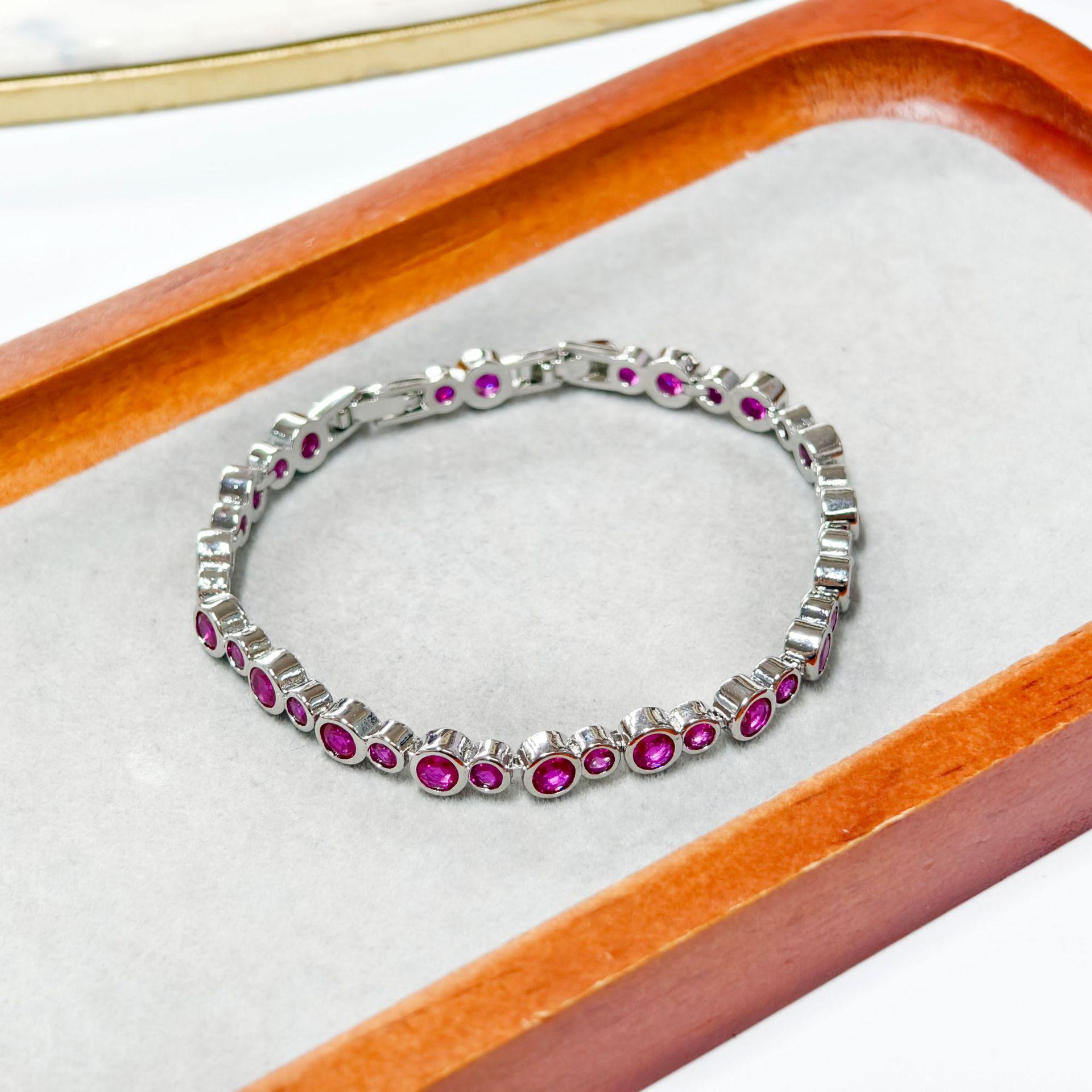 Gesi en Exquisite Red Zirconia Gourd Bracelet – Versatile, Light Luxury Women s Fashion Accessory