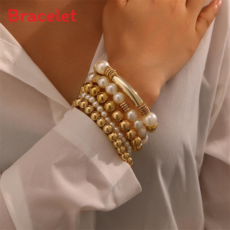 Elegant Pearl Shell Woman Bracelet Set With Geometric Design For Office Gift