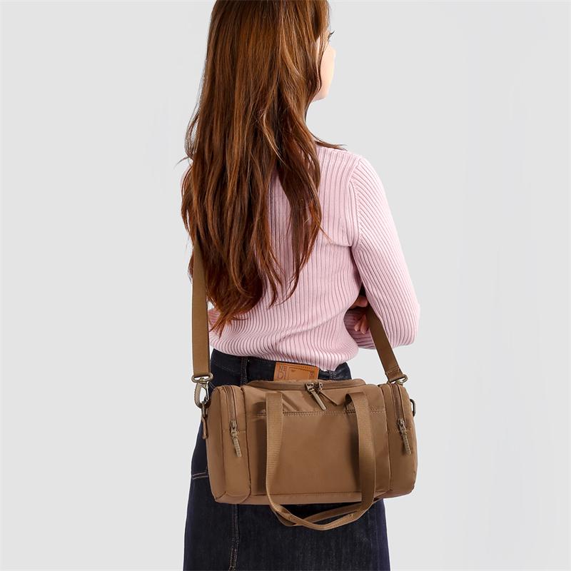 Women's Crossbody Bag Outdoor Sports Bag Large Capacity Lightweight Travel Bag